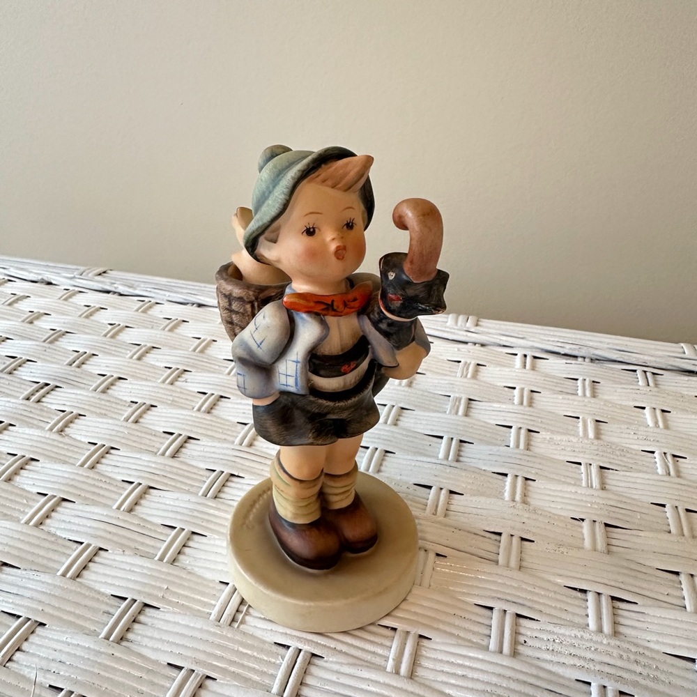 Goebel Hummel Market Boy